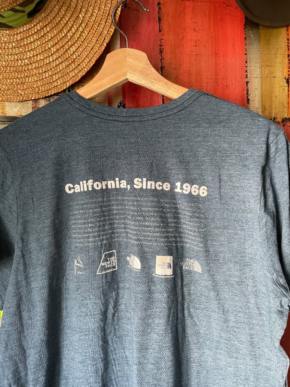 The North Face California 1966 Pocket Tee in Navy โ Women's L - Picture 8 of 12